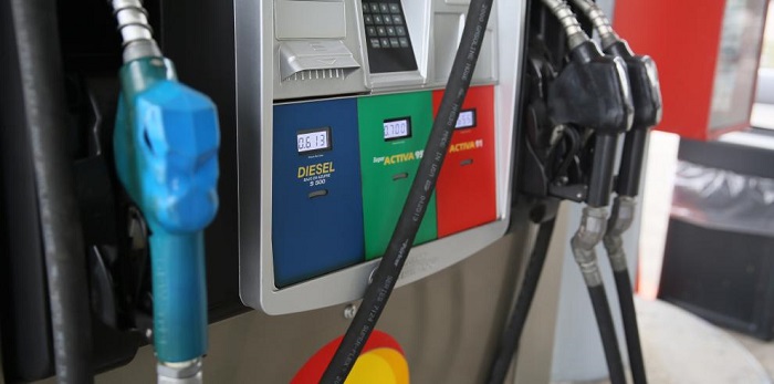 Combustibles bajarán sus precios desde este viernes 18 de noviembre