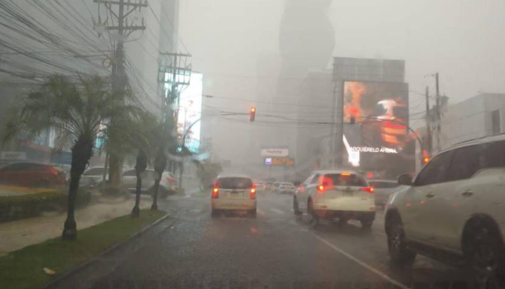 Sinaproc emite aviso de vigilancia hasta el 18 de noviembre por lluvias y tormentas